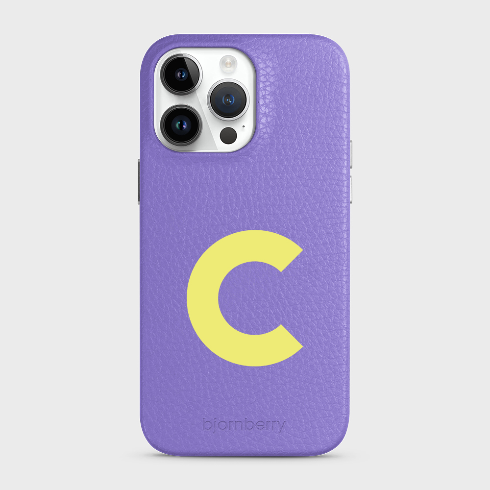 iPhone 15 Pro Max Personalised Leather Case - Initial - 16