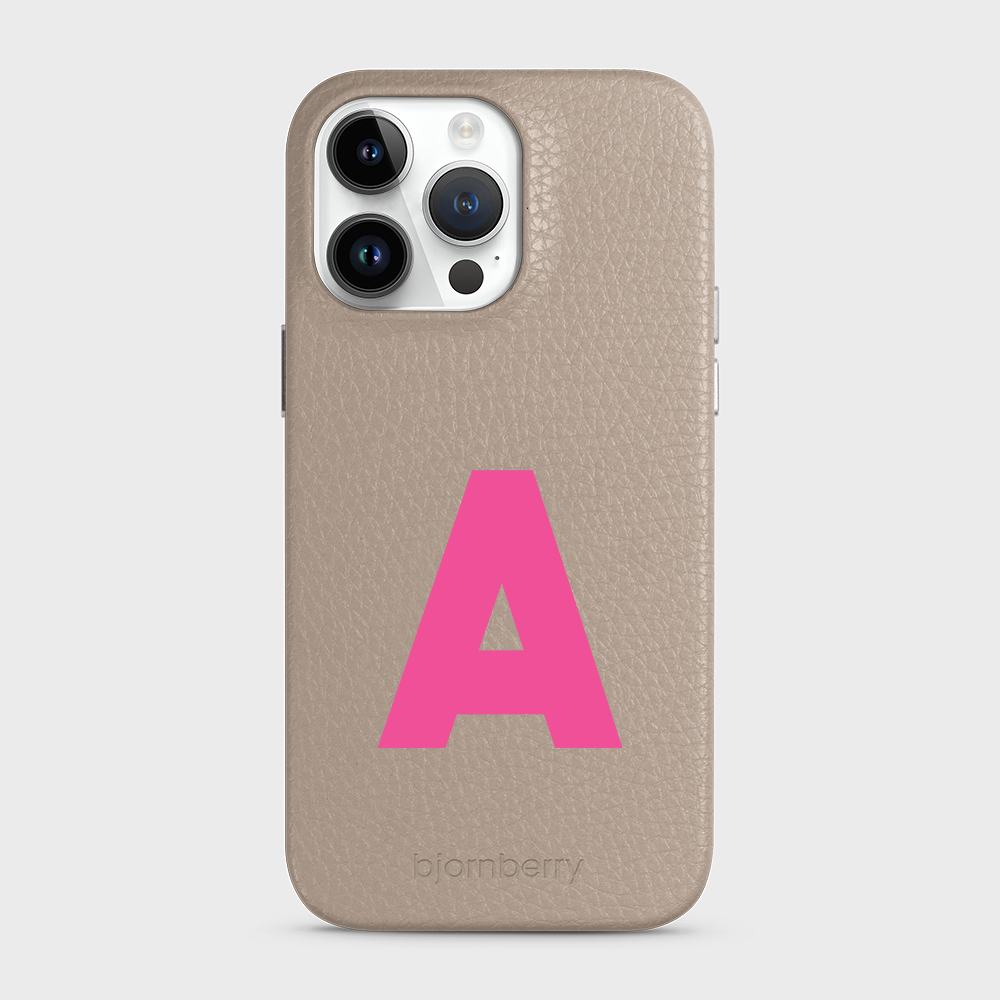 iPhone 15 Pro Max Personalised Leather Case - Initial - 11