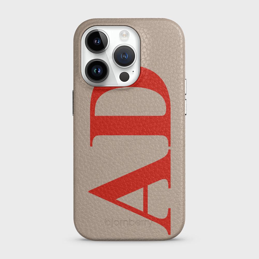 iPhone 15 Pro Personalised Leather Case - Large Initials - 33