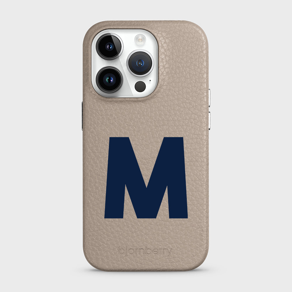 iPhone 15 Pro Personalised Leather Case - Initial - 8