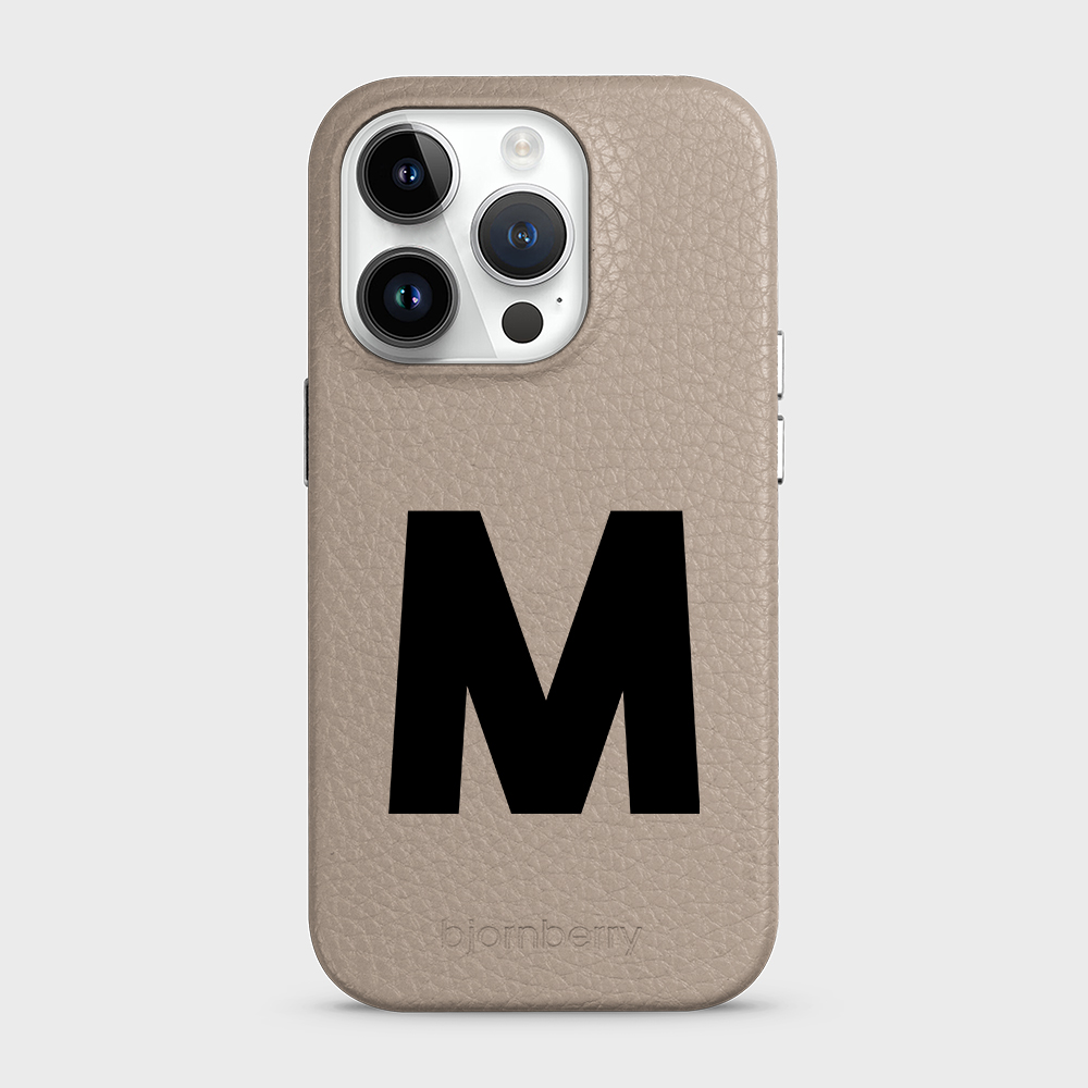 iPhone 15 Pro Personalised Leather Case - Initial - 13