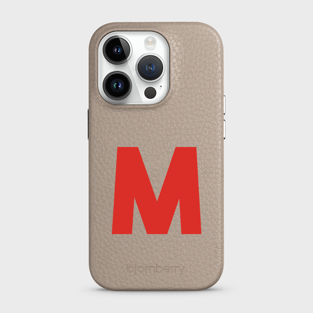 iPhone 15 Pro Personalised Leather Case - Initial - 11