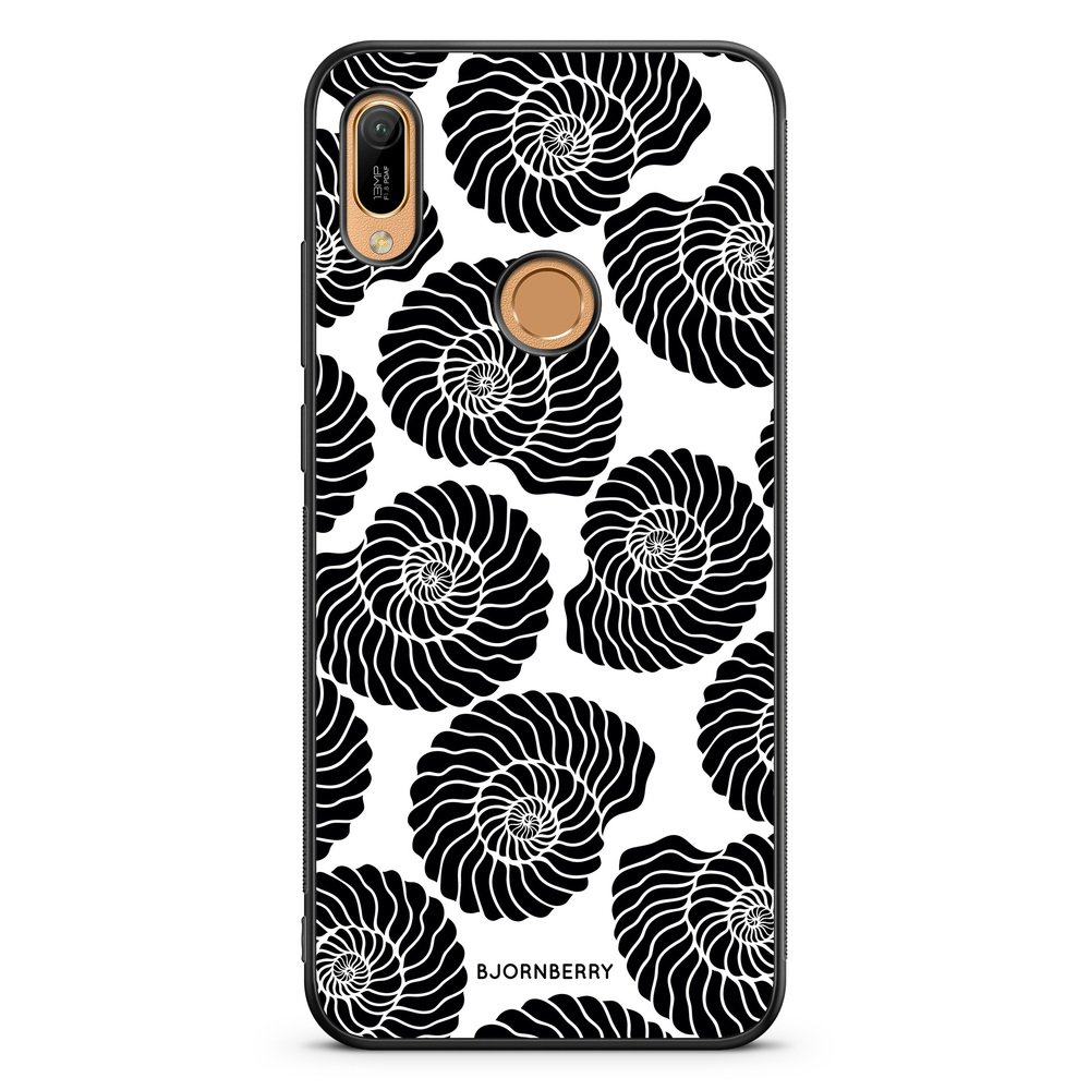 Huawei Y6 2019 Case - Seashell BW