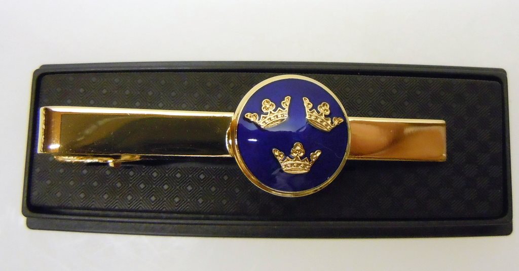 Slipsnål, Tre kronor