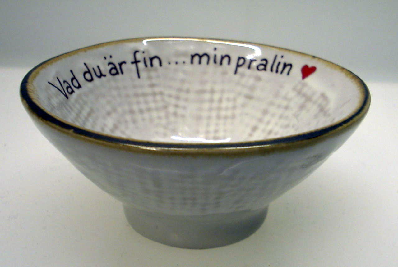 Hessian skål med brun kant  9 x 4 cm  Pralin A - 2