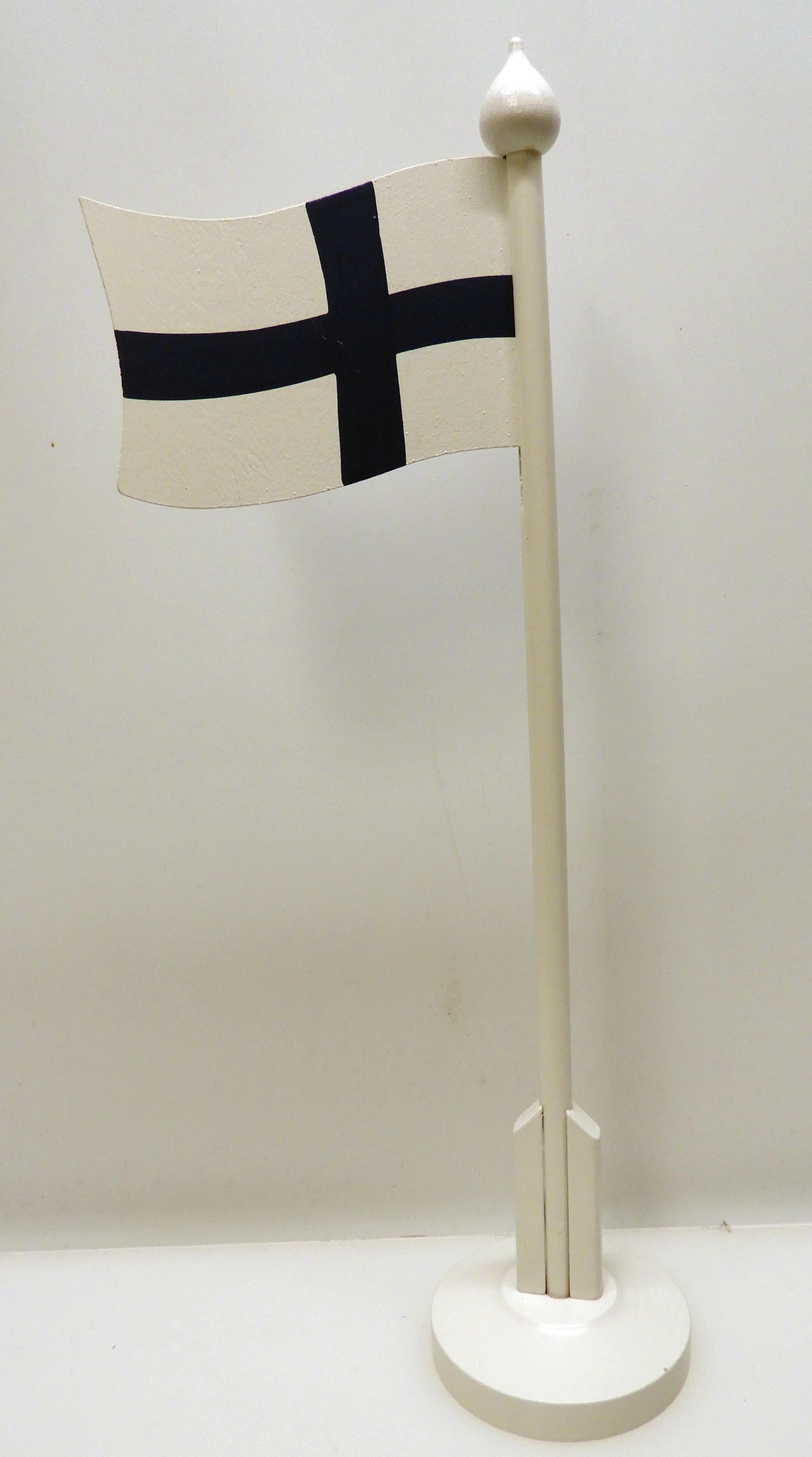 Flaggar Finland i trä