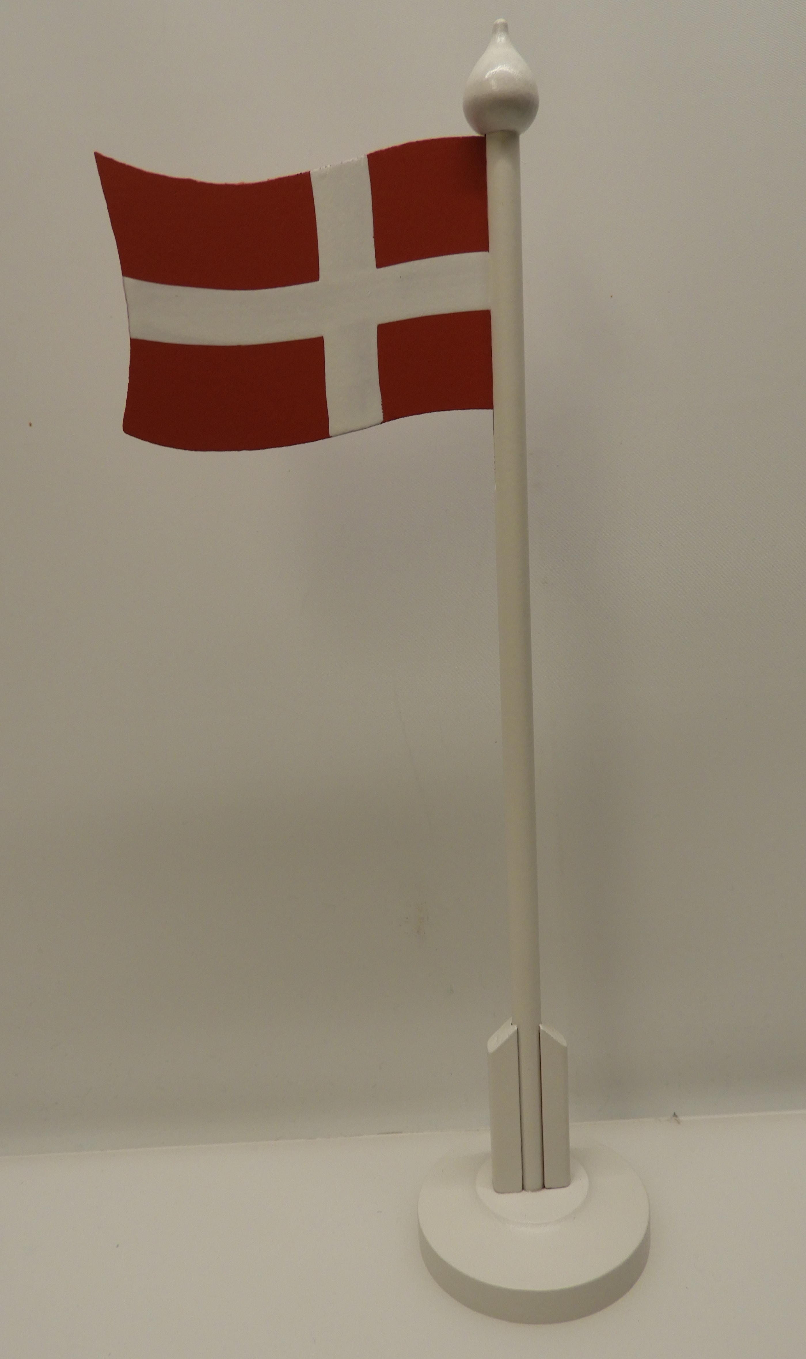 Flaggar Danmark i trä