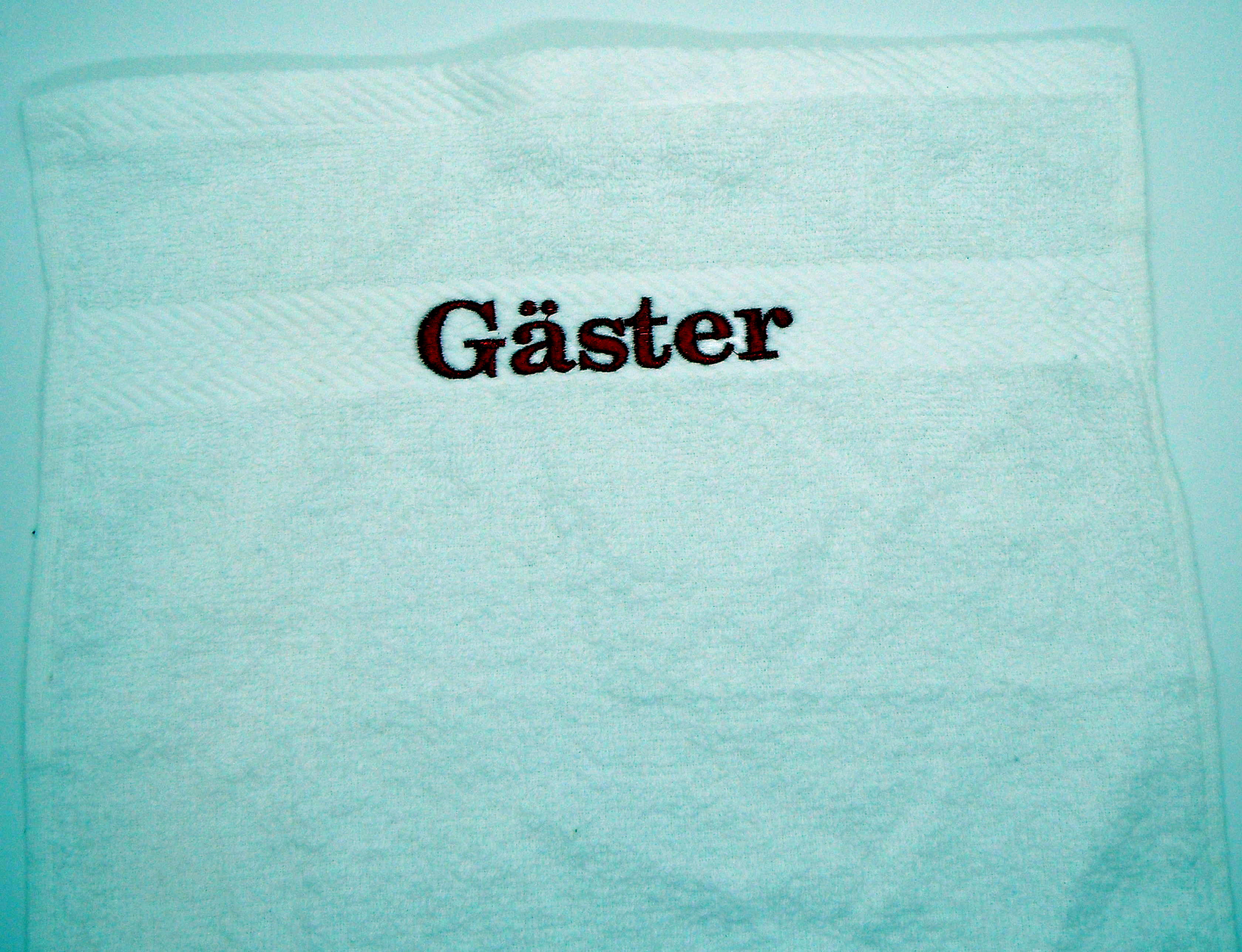 Vit Frotté Gästhandduk med broderat text - 2
