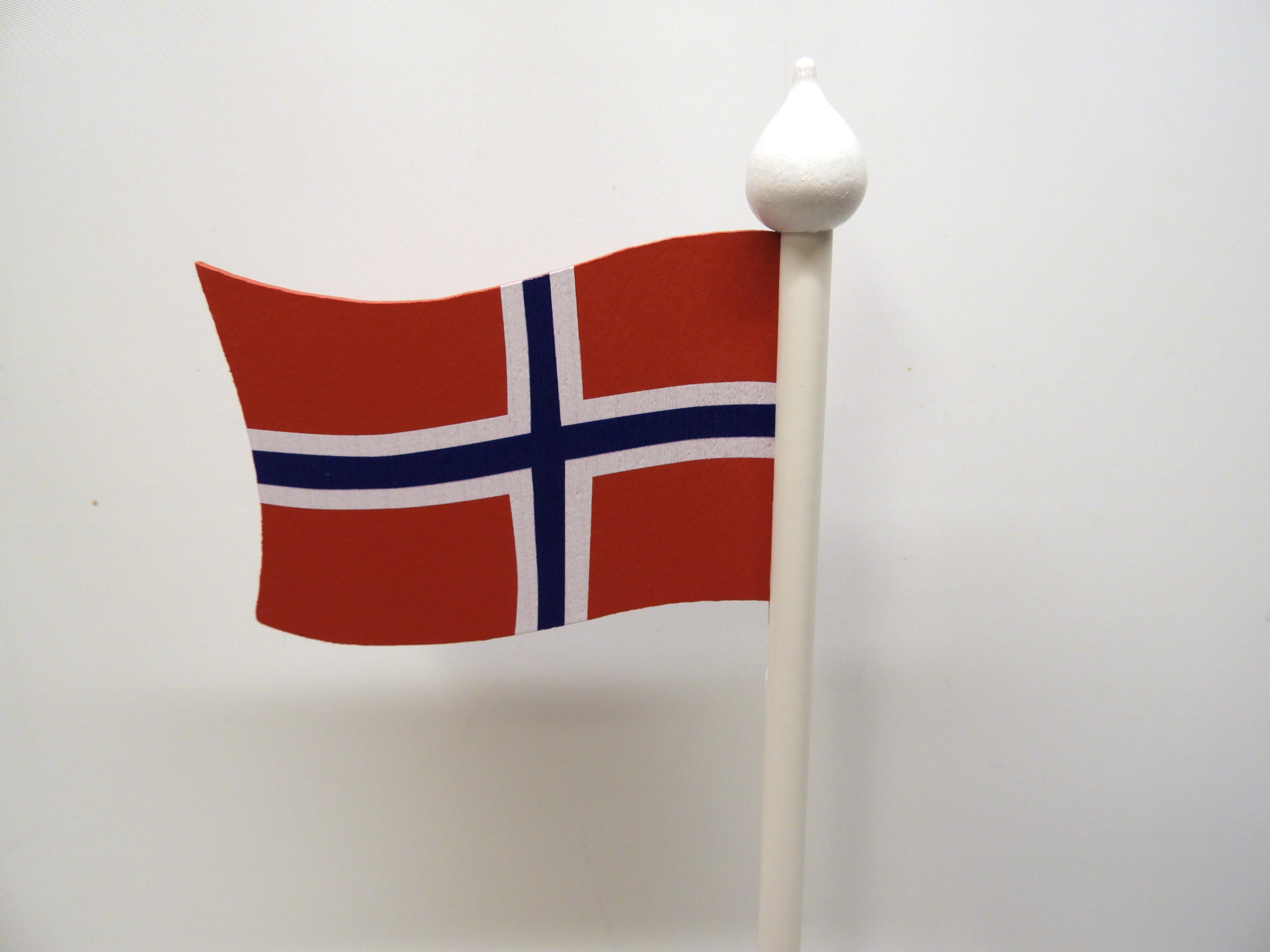 Flagga Norge i trä - 2