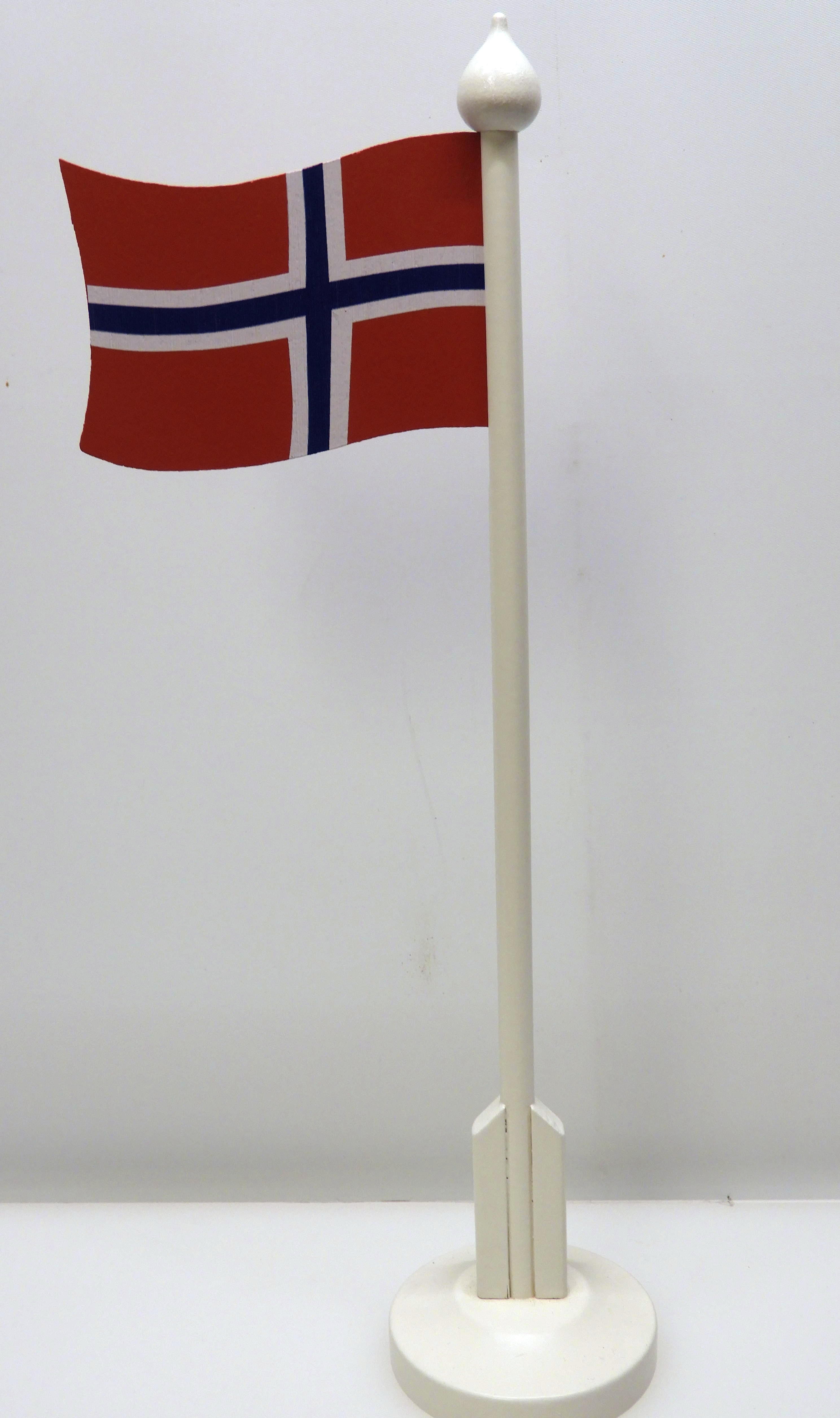 Flagga Norge i trä