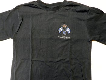 T-Shirt Blå, Sweden, Broderade flaggor, krona