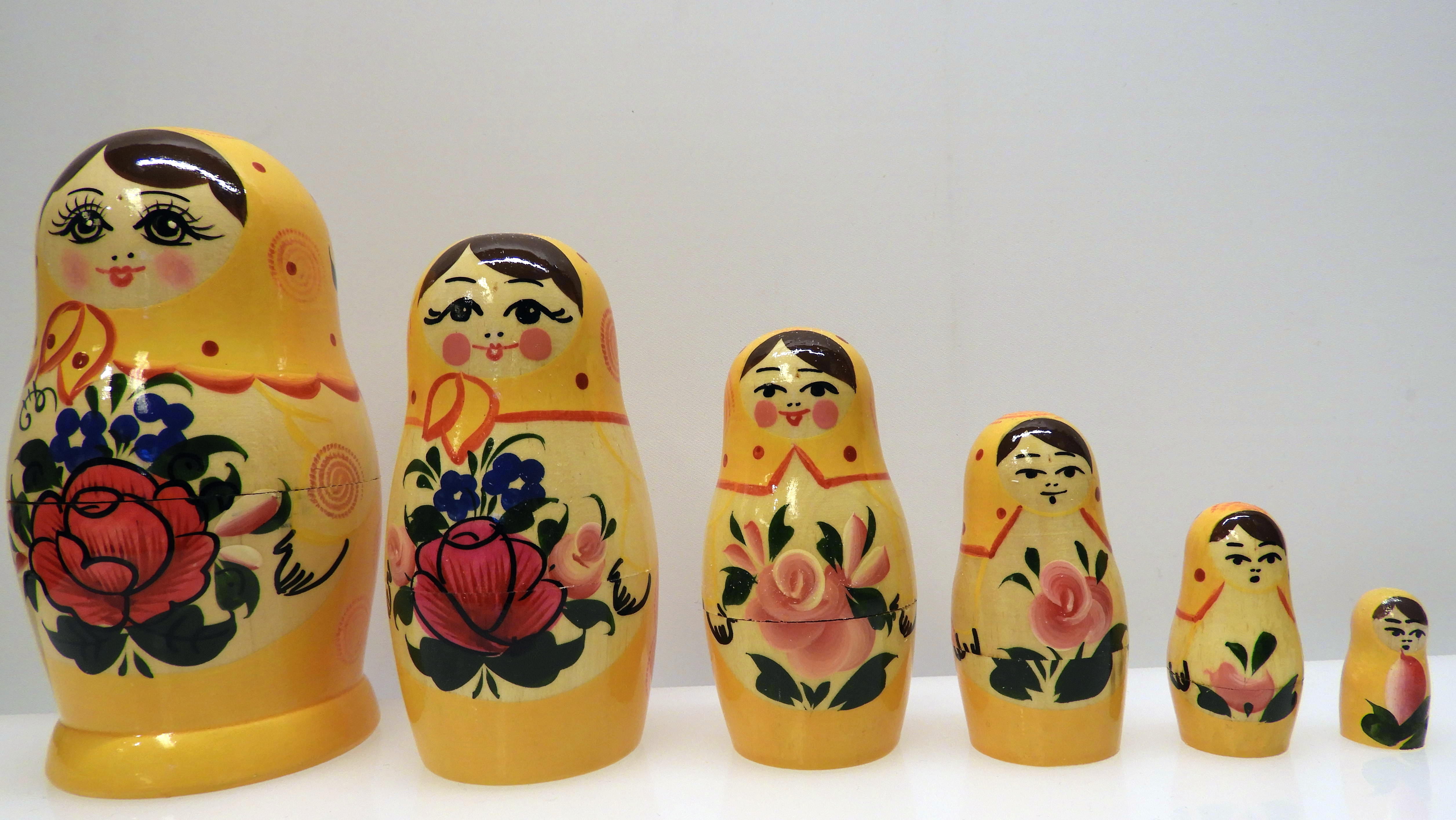 Babushka Docka Gul 6 delar