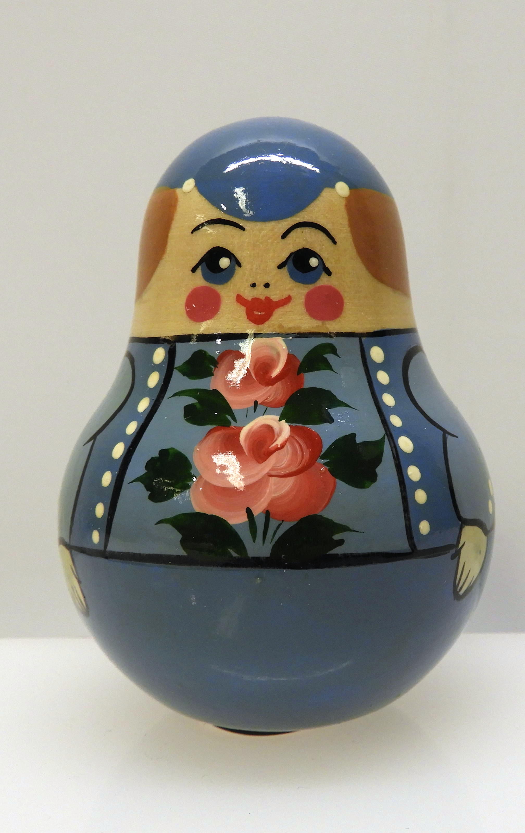 Babushka Docka som pinglar Ljus blå