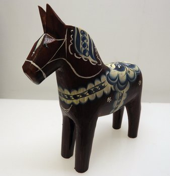 DalahästVinröd lasyr 17 cm