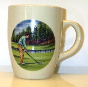 Mugg Golf På green 4