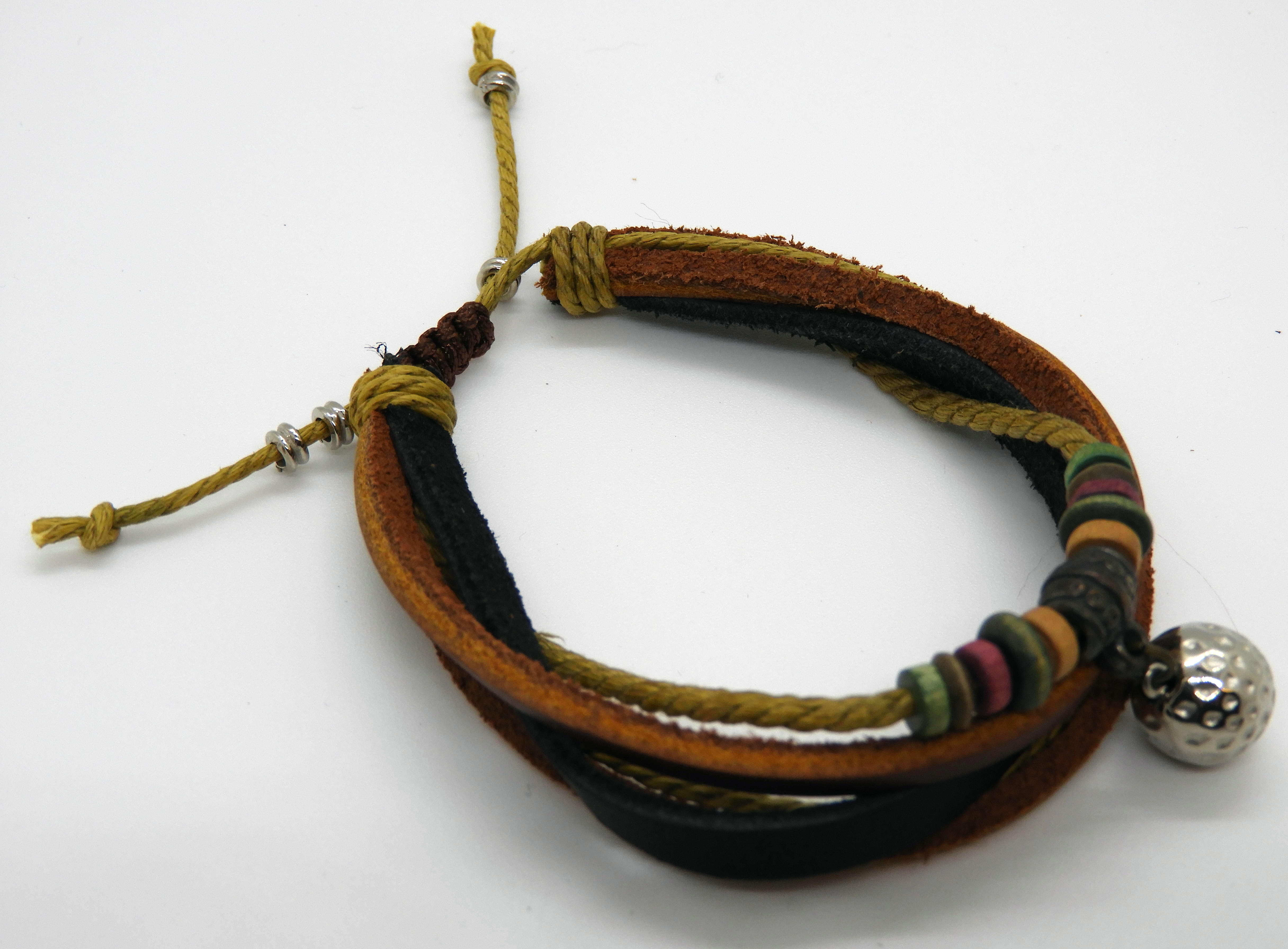 Armband i läder