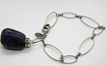 Armband med sten
