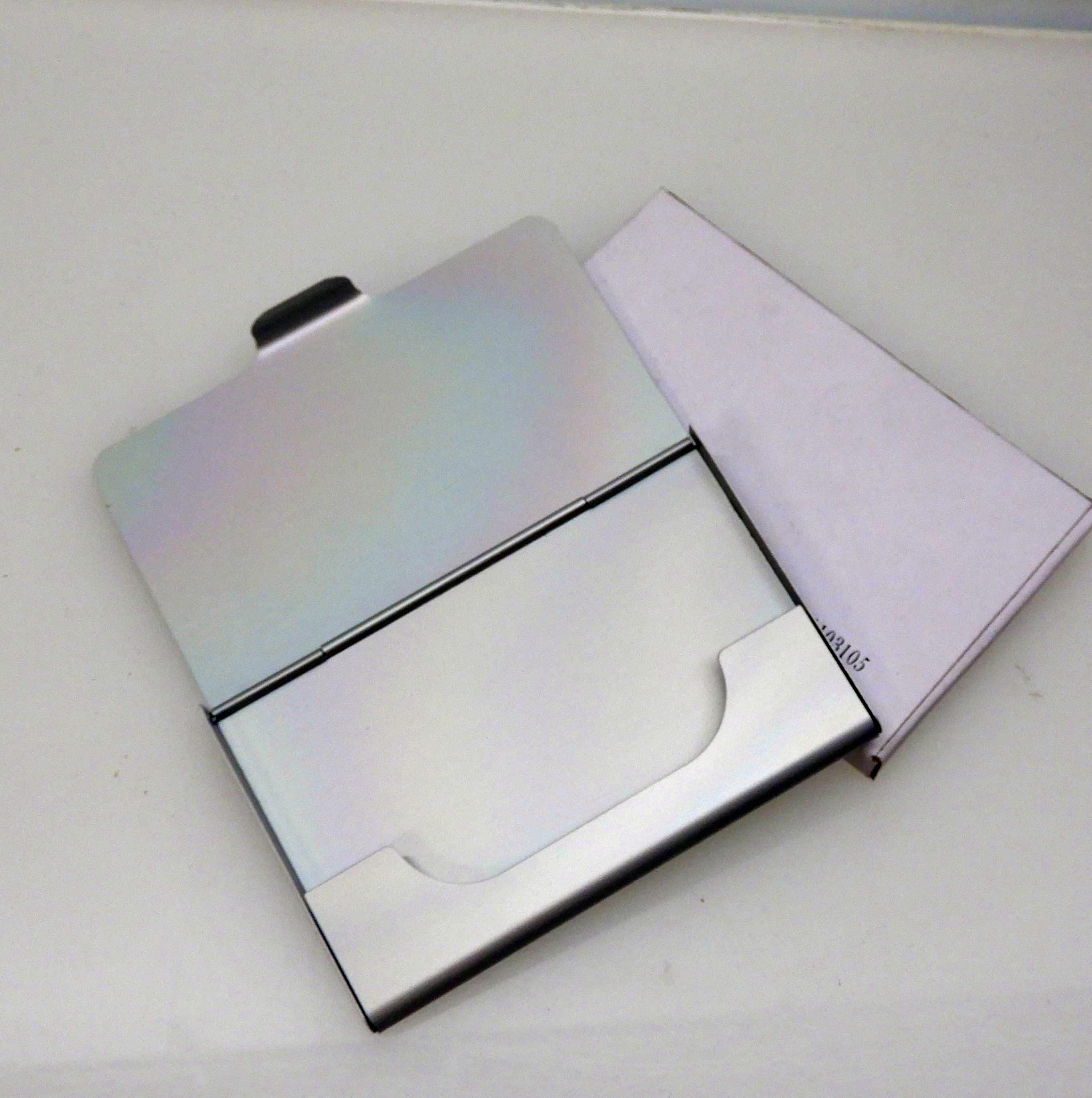 Visitkortsfodral i aluminium. - 2