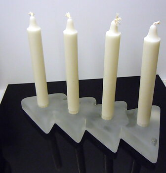 Adventsljusstake Bergdala Gran i  frostat glas
