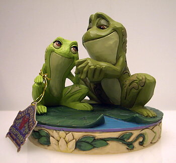 Amorous Amphibians  av Jim Shore