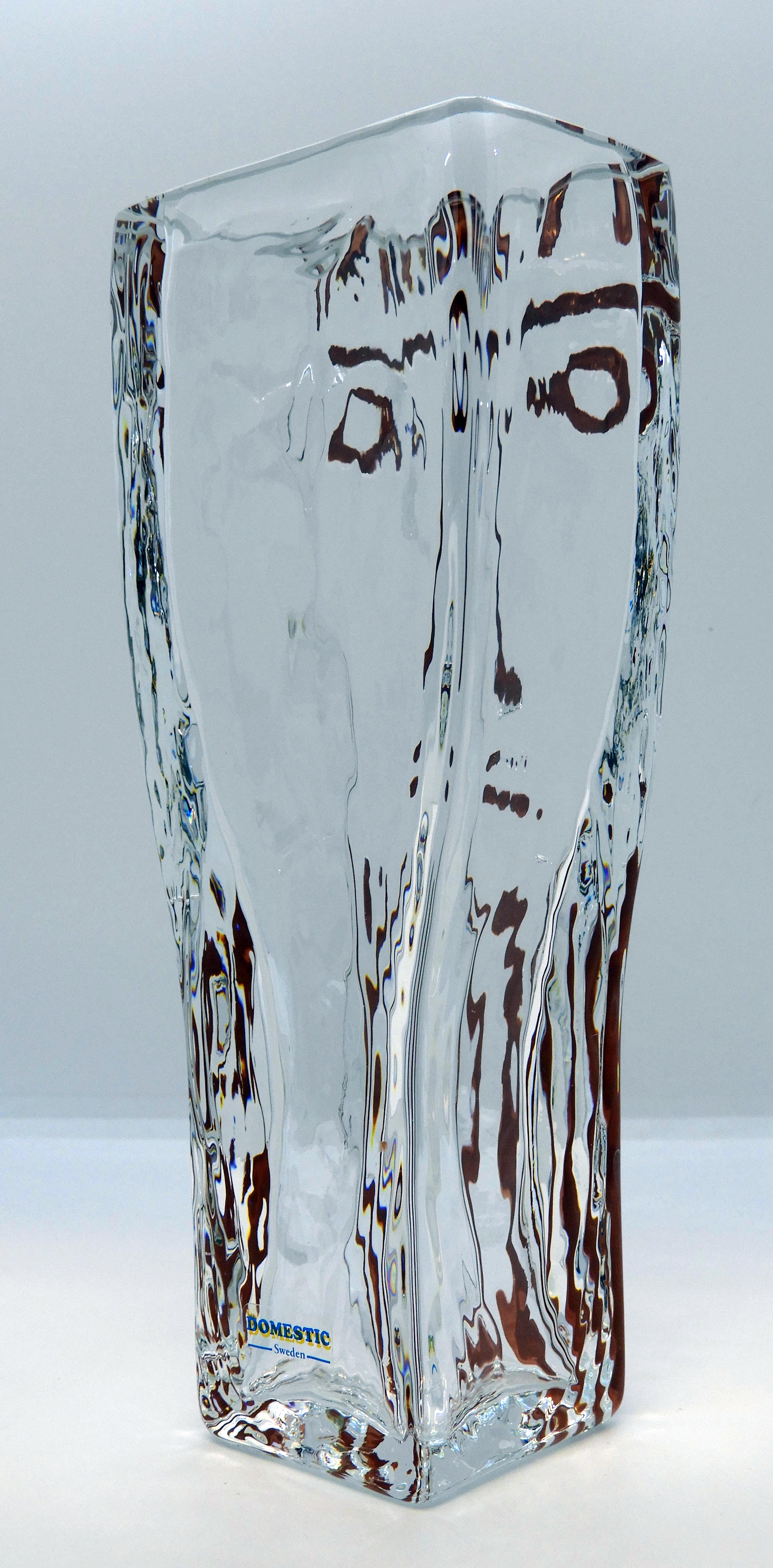Glasvas av Wiktor Berndt, Ansiktet brun - 3