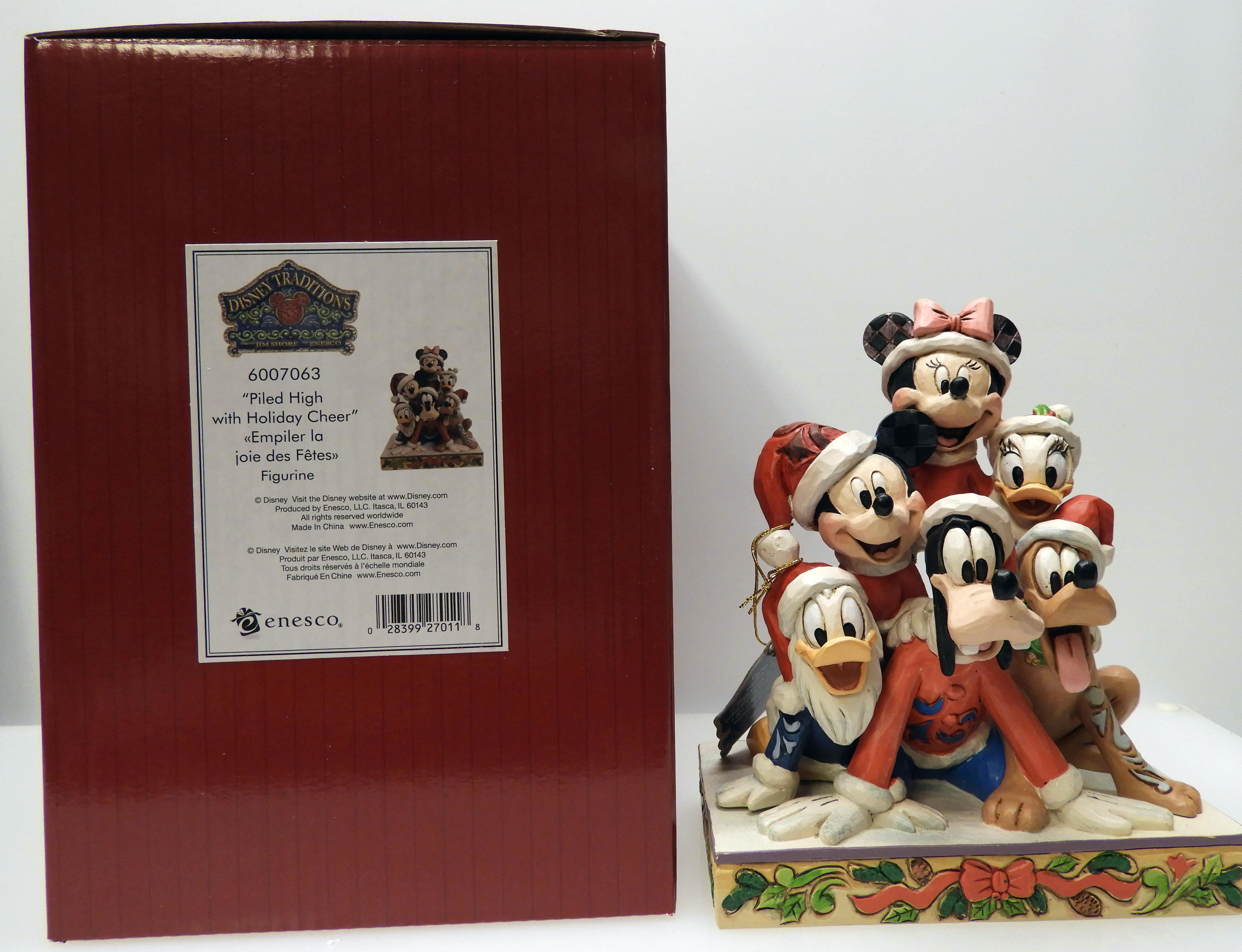 Disney Piled High With Holiday Christmas - Musse & Vänner av Jim Shore - 2
