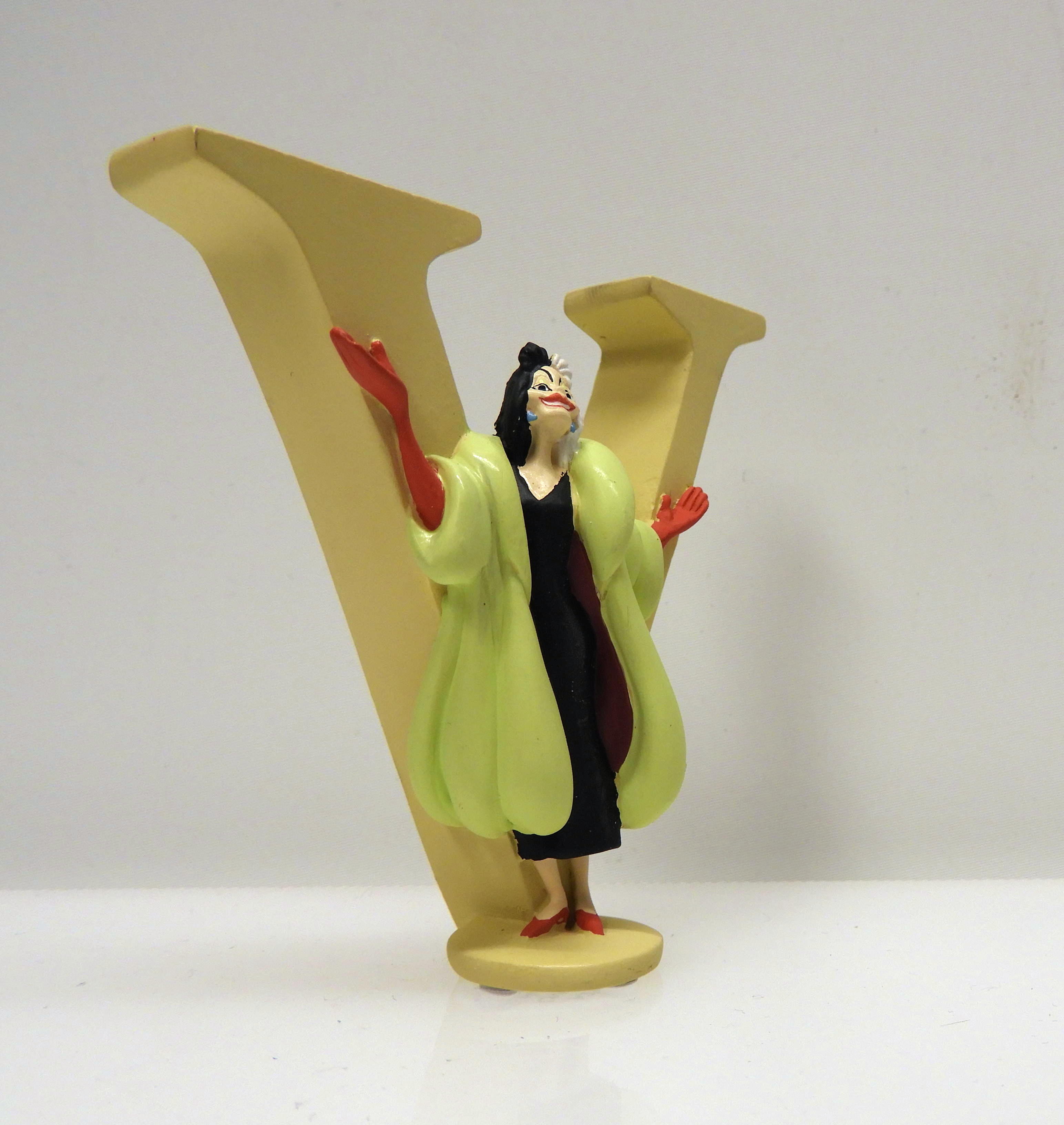 V som i Cruella De Vil