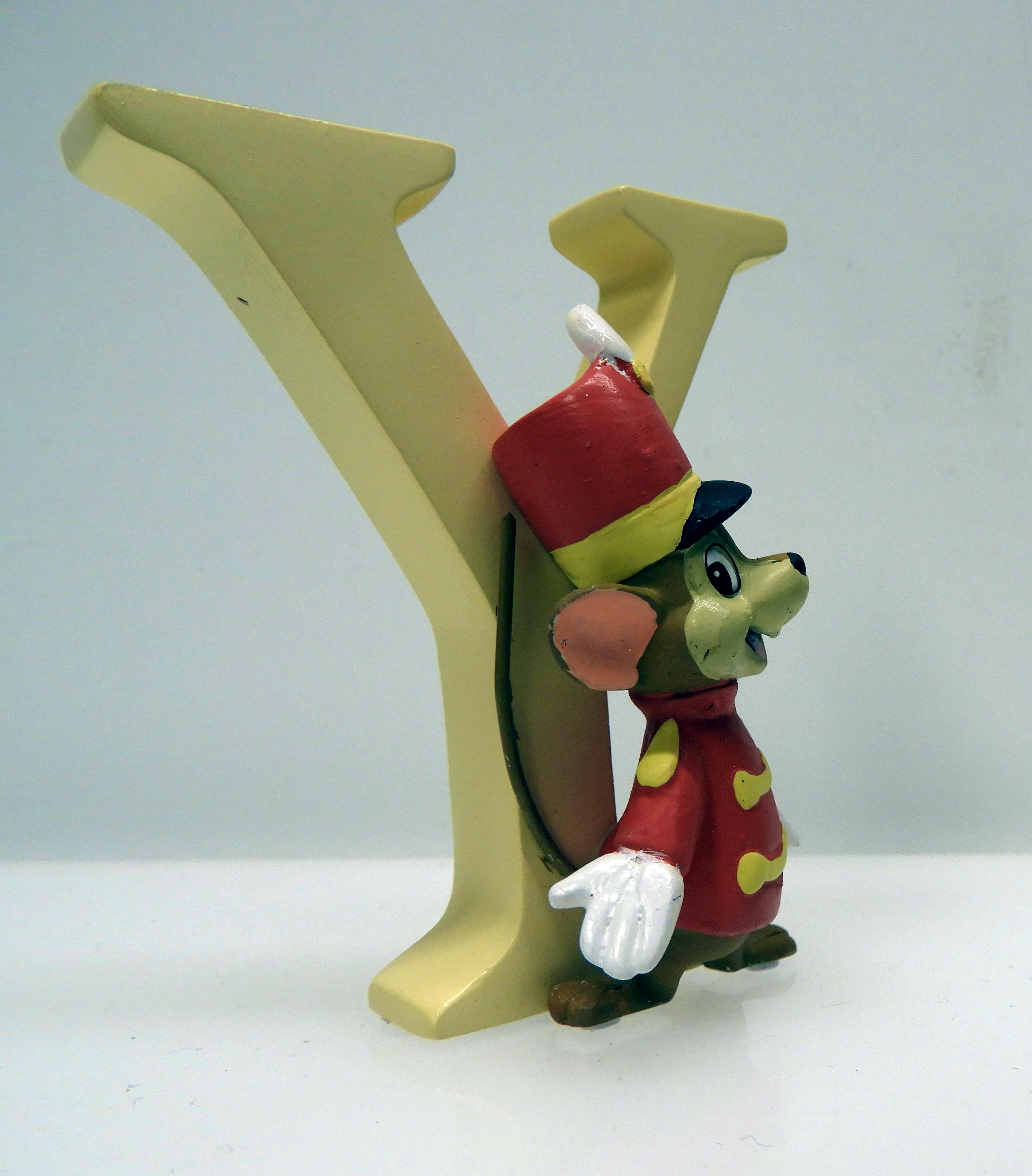 Y som i Timothy Q Mouse