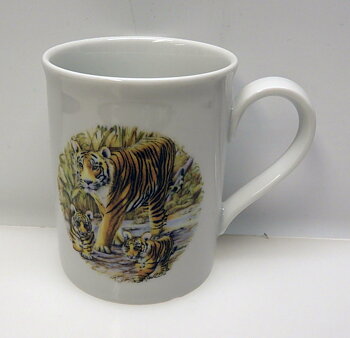 Te mugg Tiger med ungar