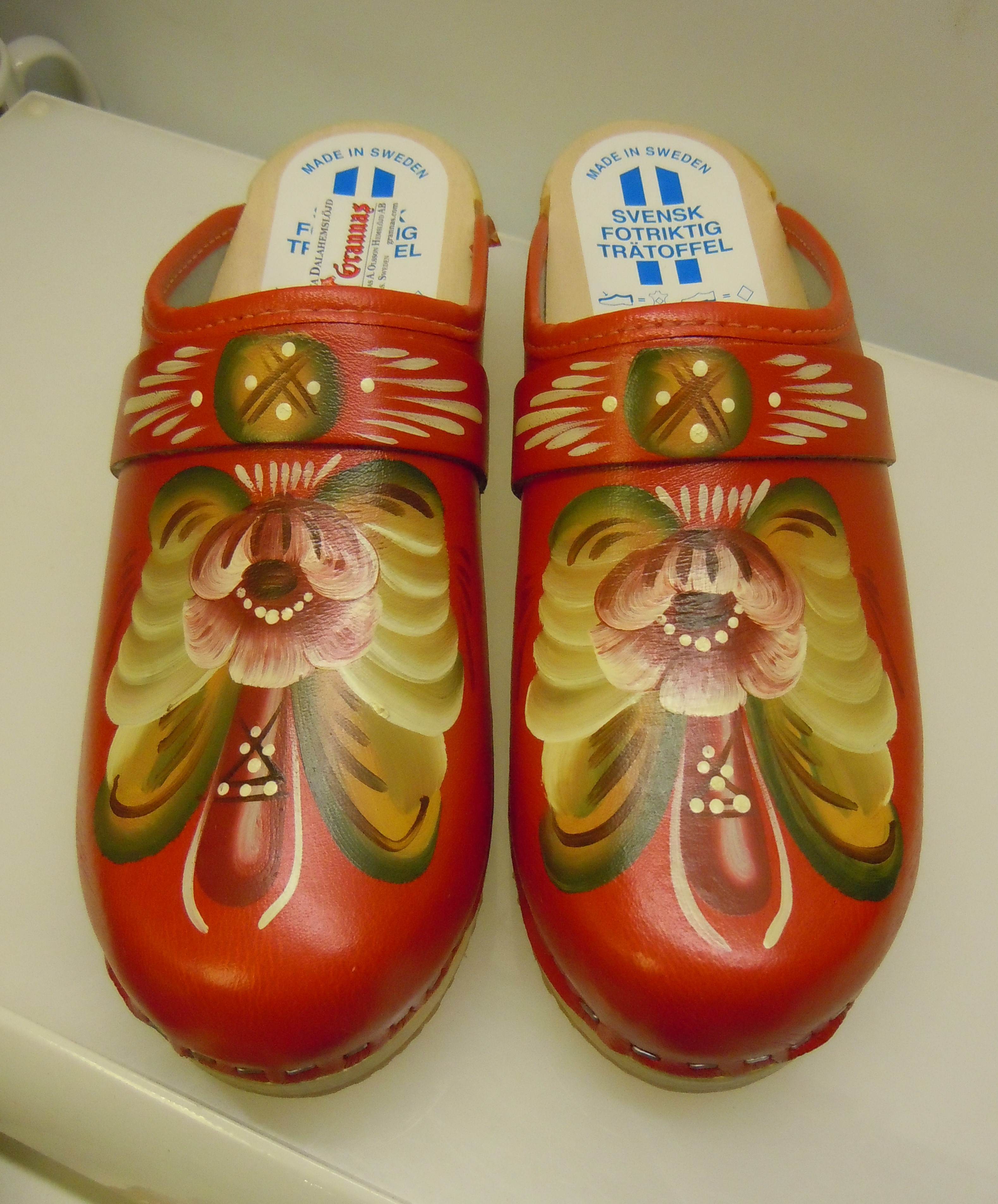 Träskor Röda - 3