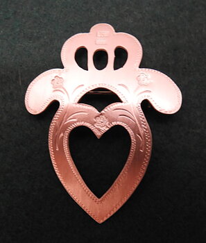 Brosch i Silver " Sverigedräkten"