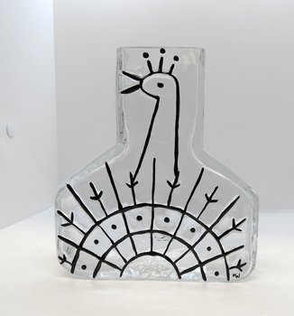 Glasvas av Wiktor Berndt, Påfågel, svart