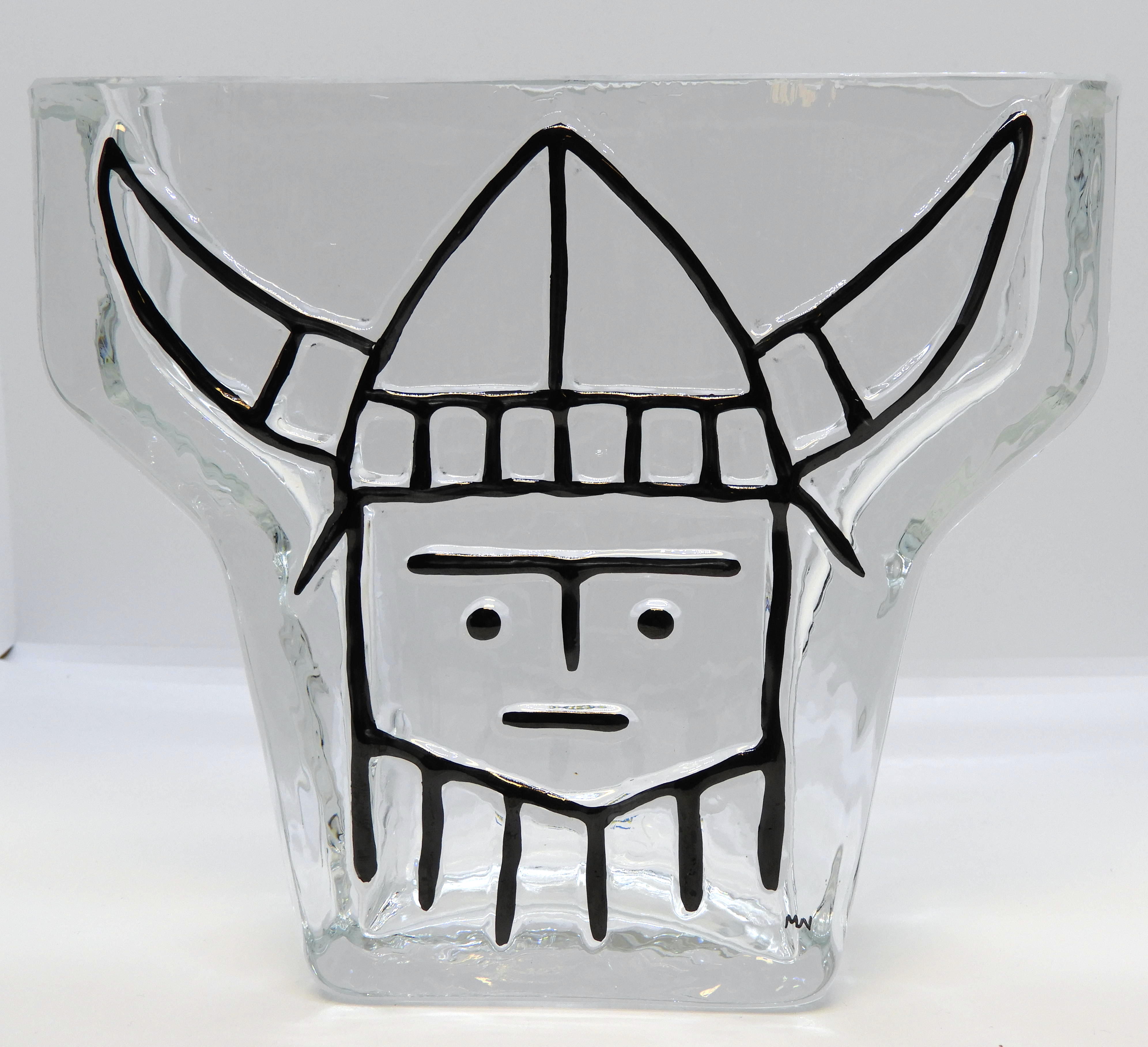 Glasvas av Wiktor Berndt, Viking Svart