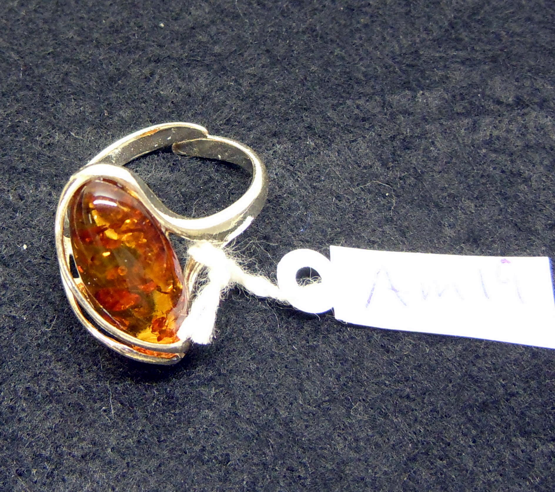 Bärnsten Amber Rav Ring / Silver 19