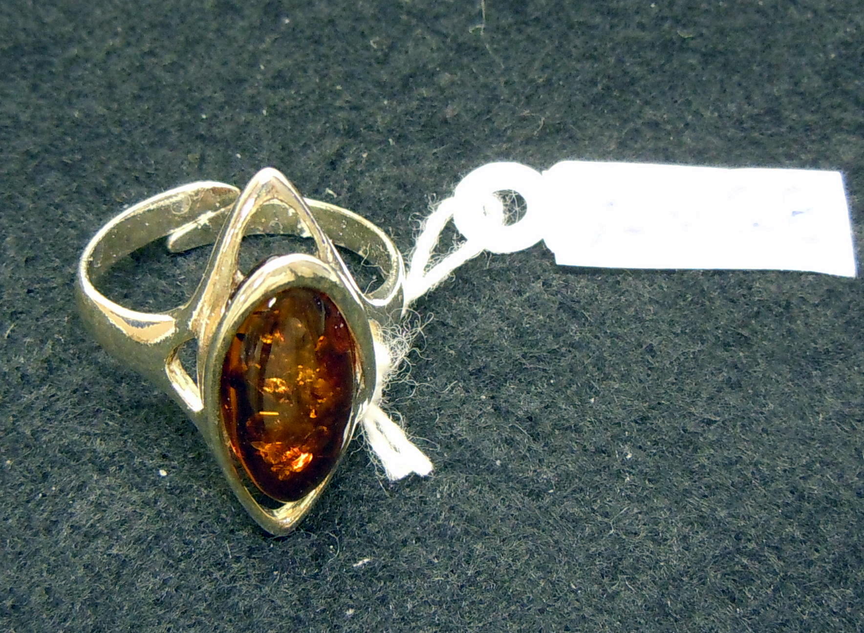 Bärnsten Amber Rav Ring / Silver 29