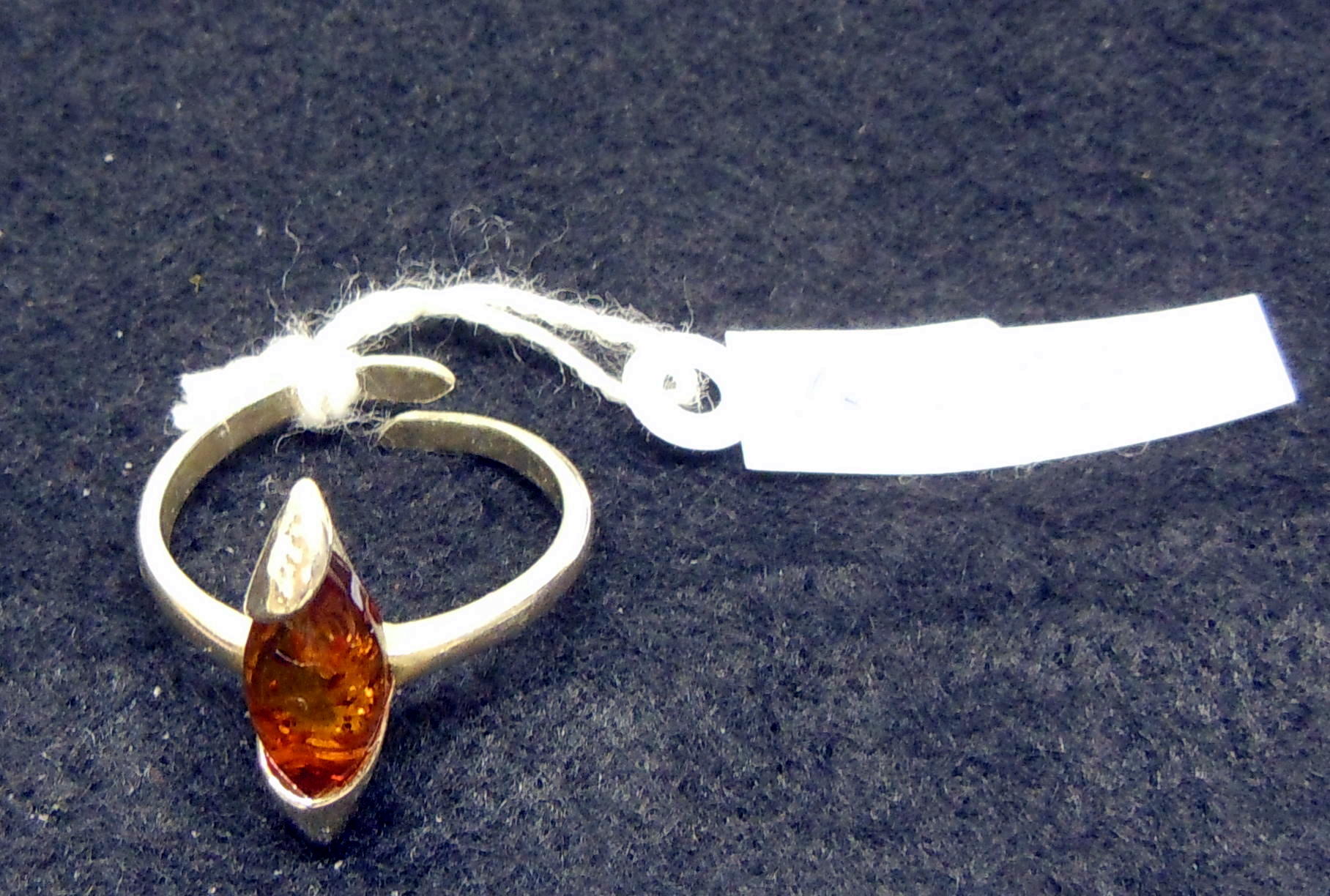 Bärnsten Amber Rav Ring / Silver 33