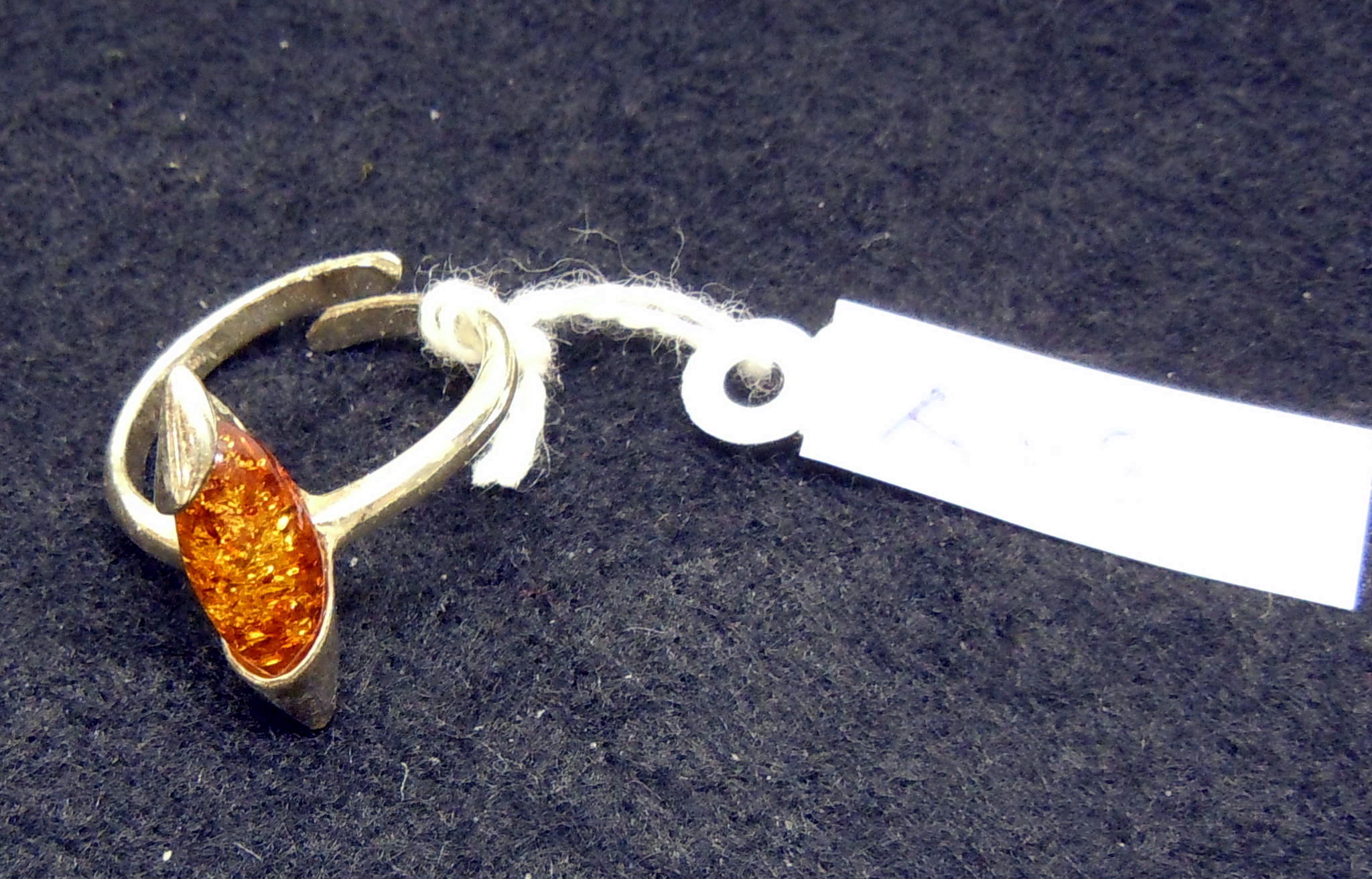 Bärnsten Amber Rav Ring / Silver 31