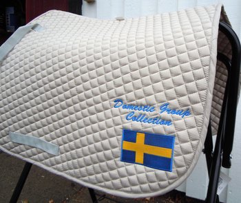 Brodyr på Schabrak, Namn + Sverigeflagga