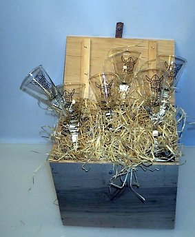 Snapsglas Viking 6 pack i trälåda med träull. Hög