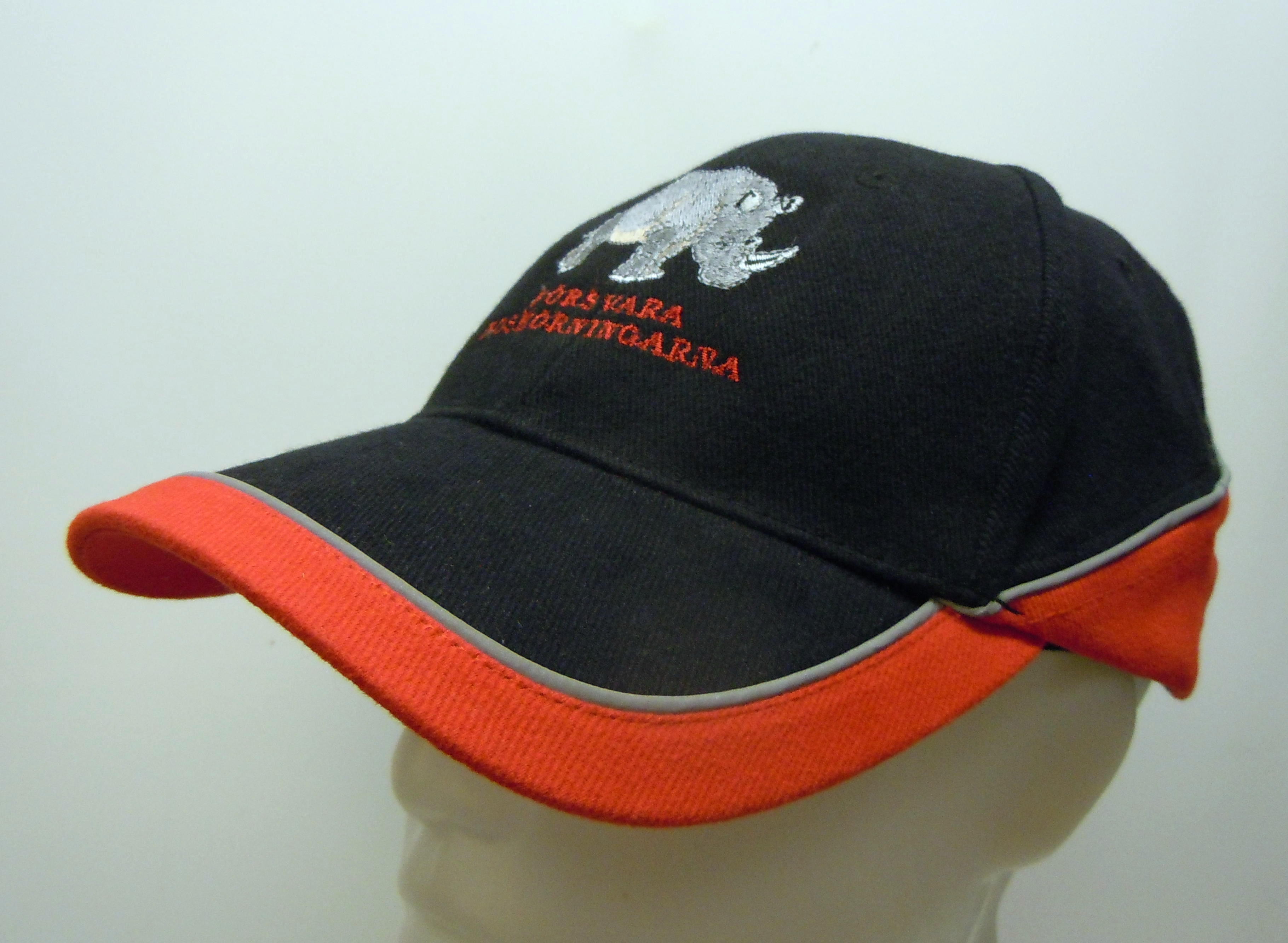 Försvara Noshörningarna Broderad keps, Svart / röd - 2
