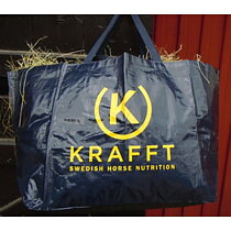 Hönät, mm. Tillbehör i stallet.