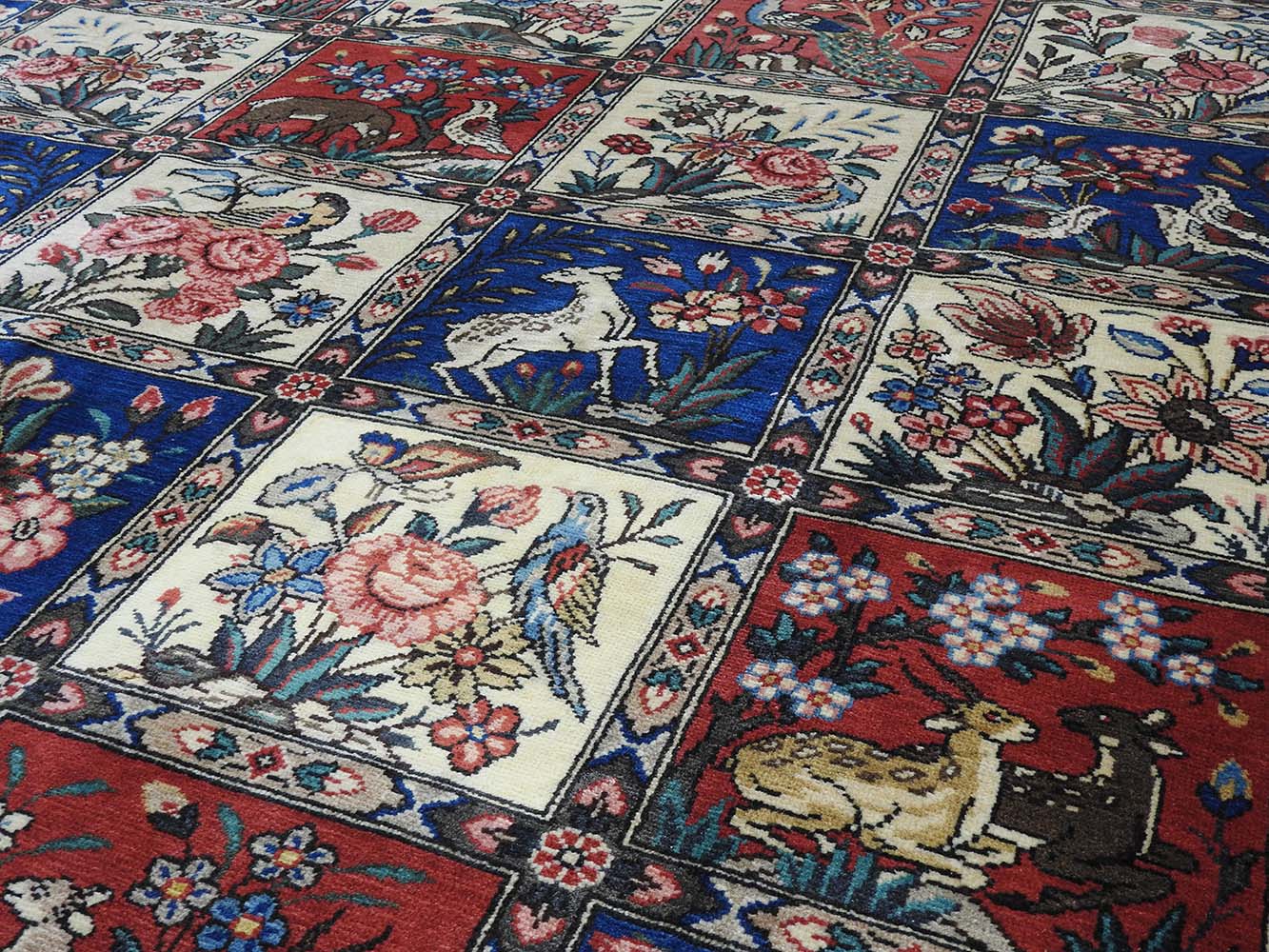 Yalangoch ayollar erkak bilan jinsiy aloqa qilish Kokrakli qora ayolni yalaydi