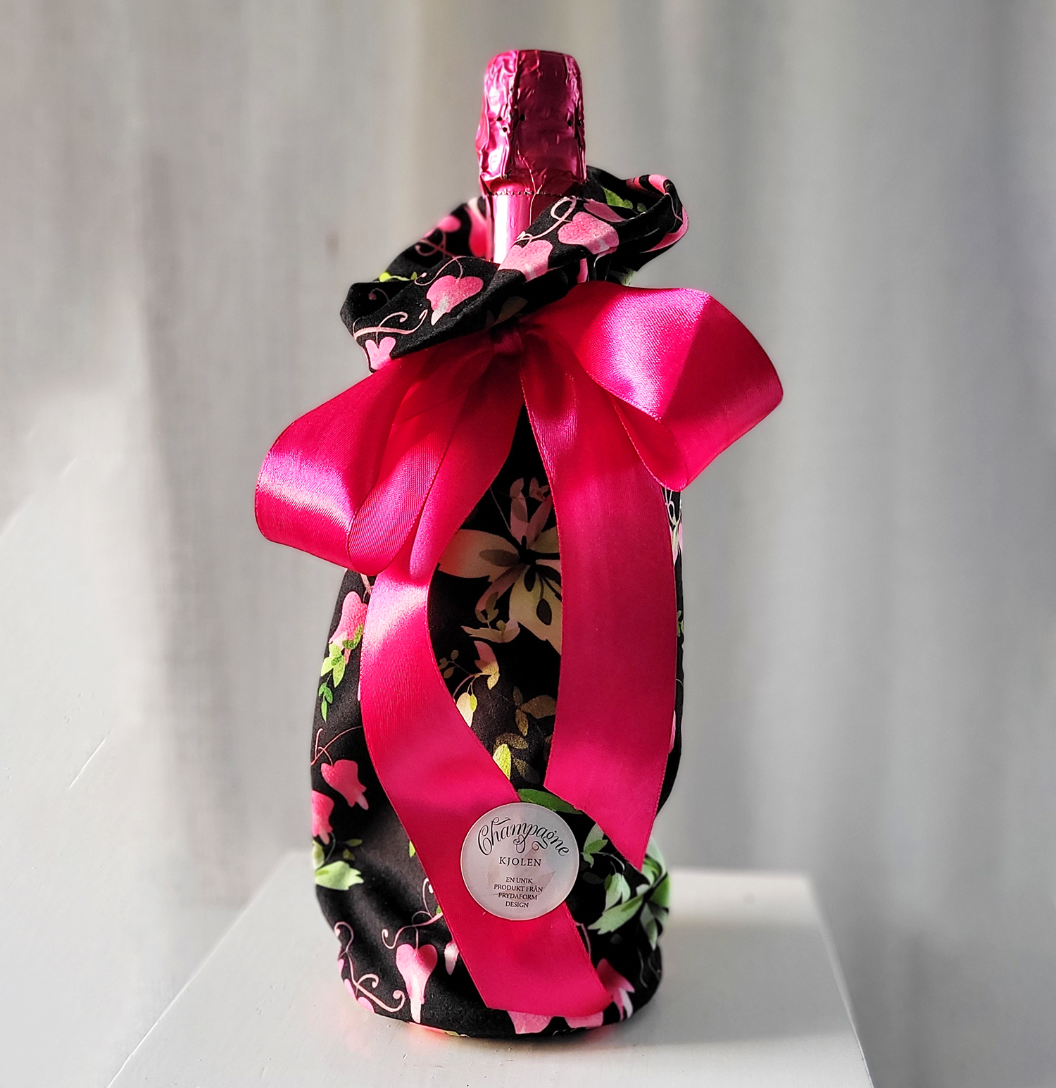 CHAMPAGNEKJOL LYX Valentina svart - 2