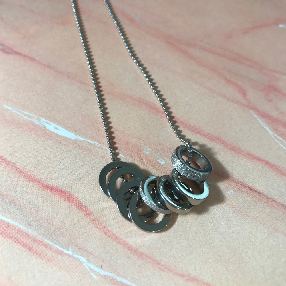 Segments necklace steel
