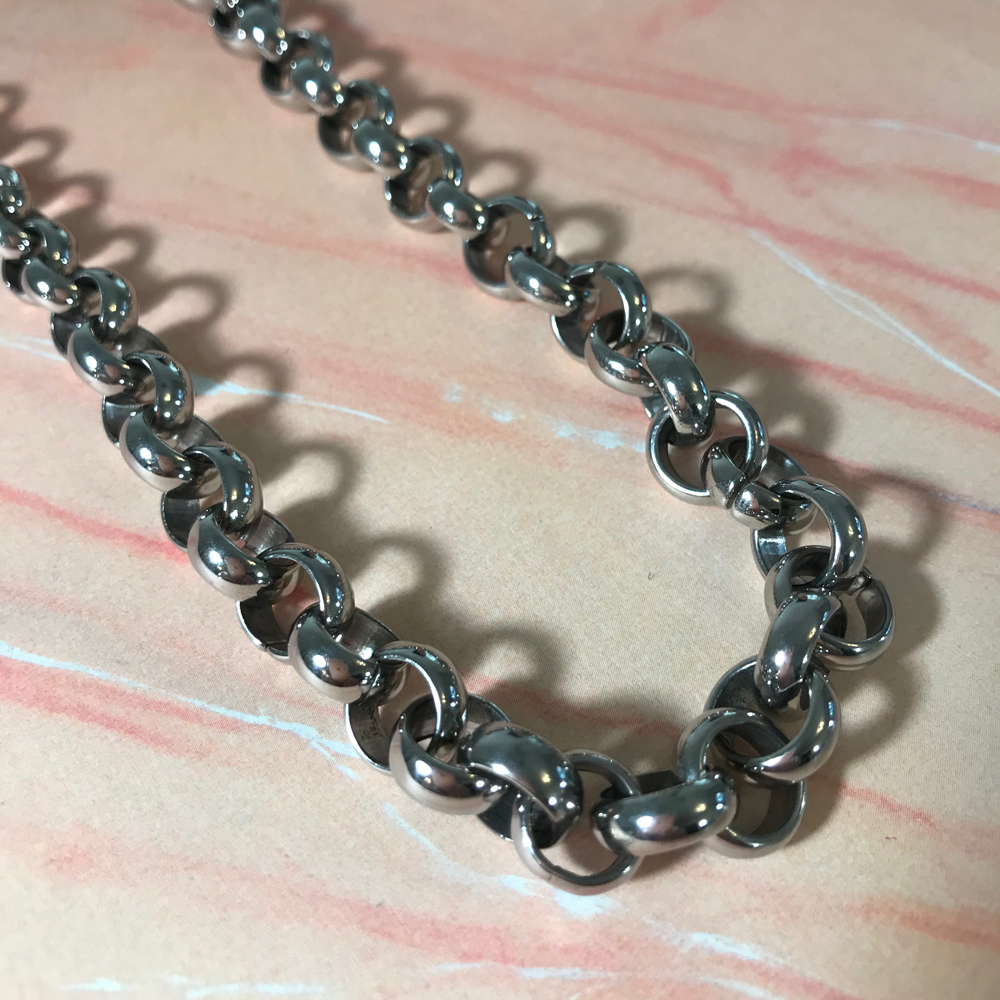 Graded necklace long steel