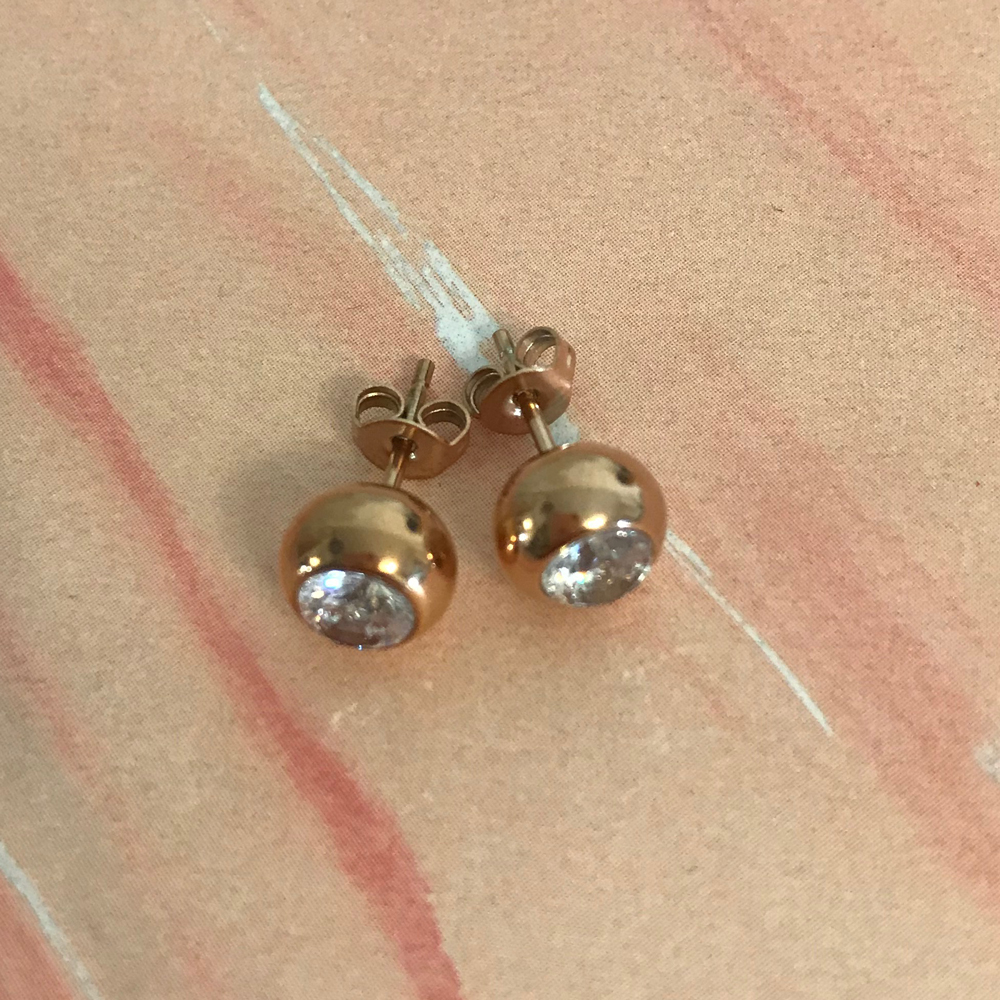 Minerva studs Rose Gold 