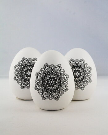 Ornamental Eggs Mandal White