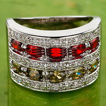 *LUXURY* Diva Ring with Delicious Ruby Red/Forest Green Cubic Zirconia Stones
