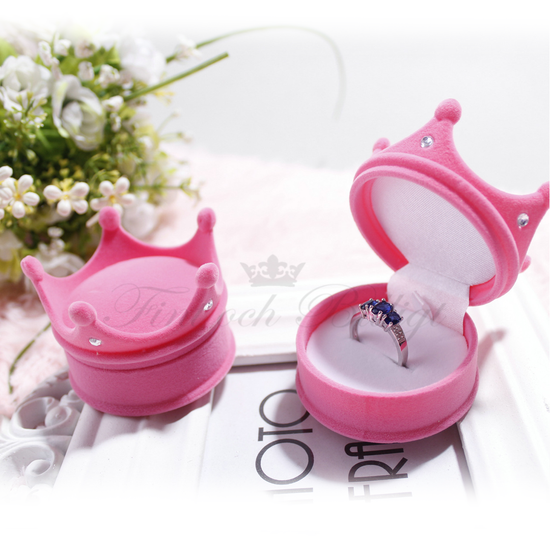 Crown of Roses - Rosa Smyckesask Krona i Sammet - 3