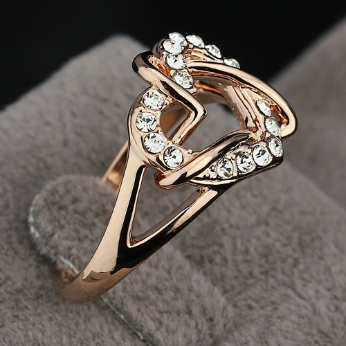 Ring Twisted Heart - 18k Guldpläterade  CZ Diamanter - 2